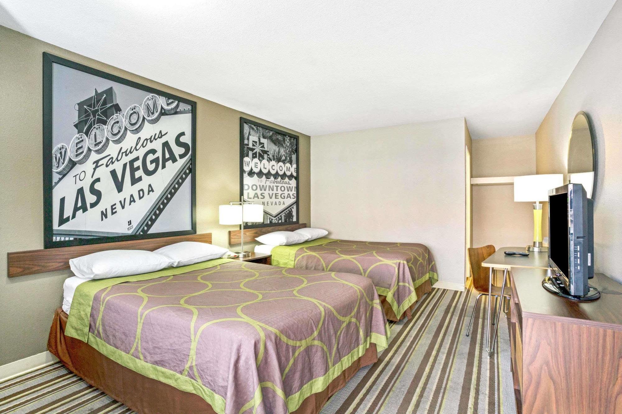 Super 8 By Wyndham Las Vegas Nellis Afb Area Kültér fotó